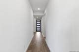 114 Scott Square - Photo 4