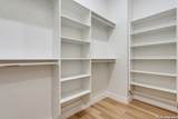930 Pine St - Photo 17