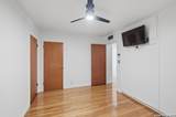 126 Chesswood - Photo 8