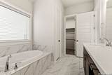 11625 Hollering Pass - Photo 29