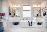 210 Navarro - Photo 23