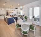210 Navarro - Photo 27