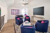 210 Navarro - Photo 41