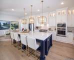 210 Navarro - Photo 5