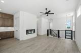 20675 Huebner Rd - Photo 10