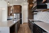 1426 Jocelyn Cir - Photo 12