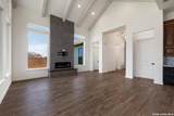 1426 Jocelyn Cir - Photo 8