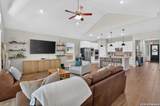 1715 Dunvegan Park - Photo 2