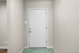 818 Mary Blvd - Photo 18