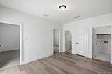 20675 Huebner Rd - Photo 32
