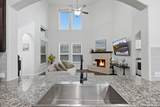 2925 Mistywood Ln - Photo 2