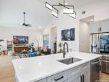 211 Lubbock St - Photo 10