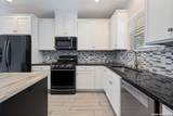 1018 Pine St - Photo 11