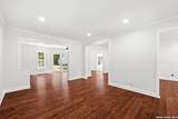 210 Fantasia St - Photo 11