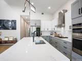 211 Lubbock St - Photo 4