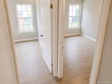341 Longview - Photo 8