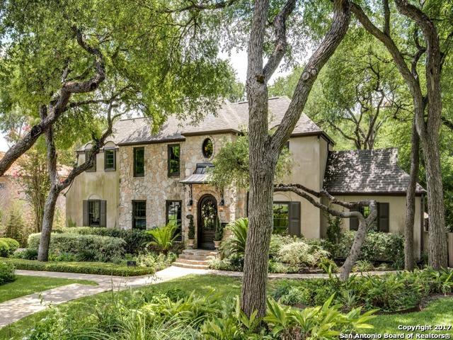 738 College Blvd - Photo 1