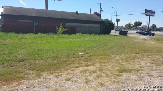 2516 Loop 410 - Photo 1