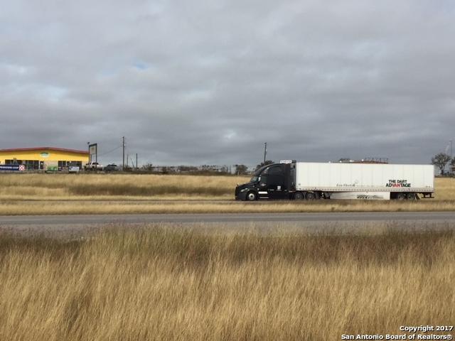 3036 I-10 W - Photo 1