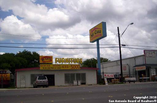 1030 Bandera Rd - Photo 1