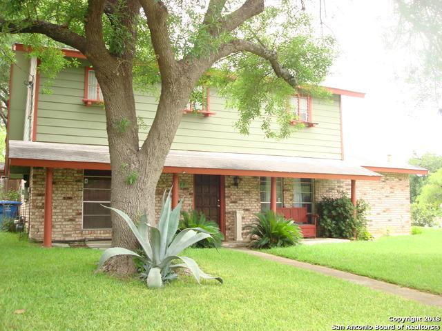 1719 Hillcrest Dr - Photo 1