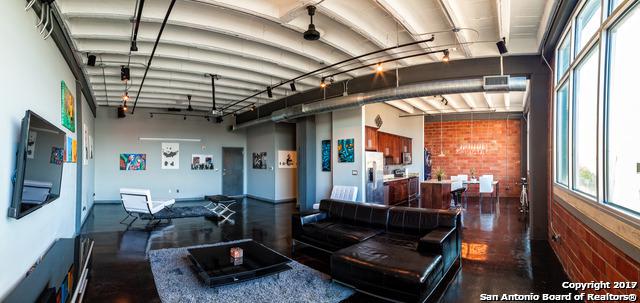 1331 Flores St - Photo 1