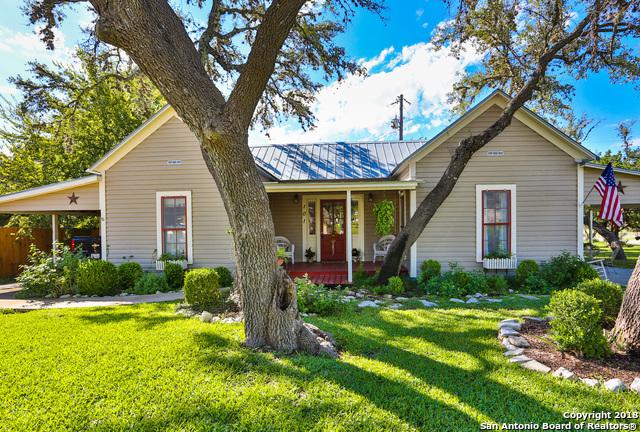 101 Live Oak - Photo 1