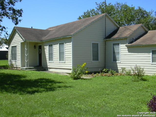 912 Zanderson Ave - Photo 1