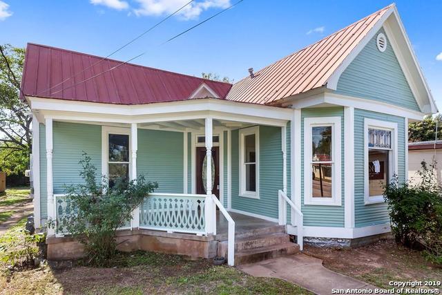 411 Main St - Photo 1