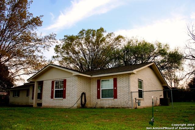 1703 Athens St - Photo 1