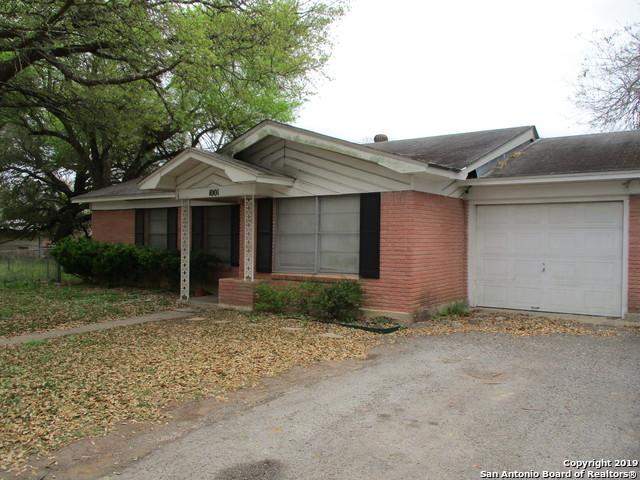 1001 Kathleen Dr - Photo 1