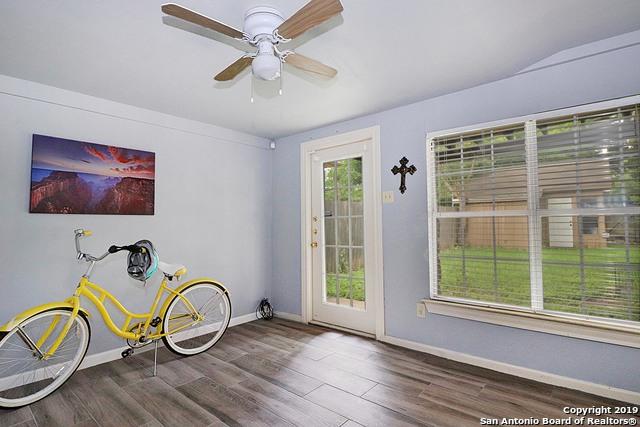938 Gramercy Pl - Photo 1