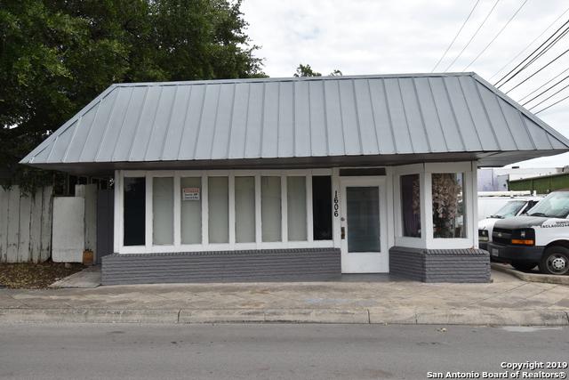 1606 Fulton Ave - Photo 1