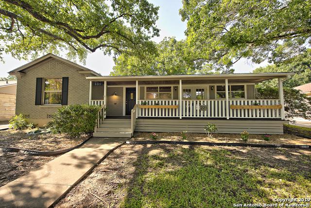 221 Calumet Pl - Photo 1