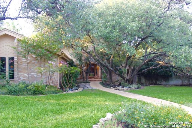 327 Bluffcrest - Photo 1