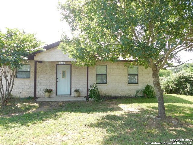 915 Devine Dr - Photo 1