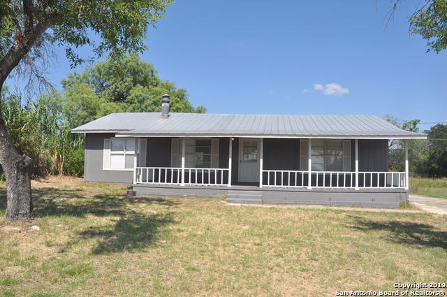 111 Live Oak Dr - Photo 1