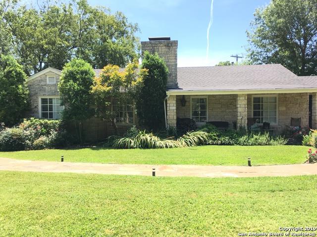 4204 Brookview Dr - Photo 1