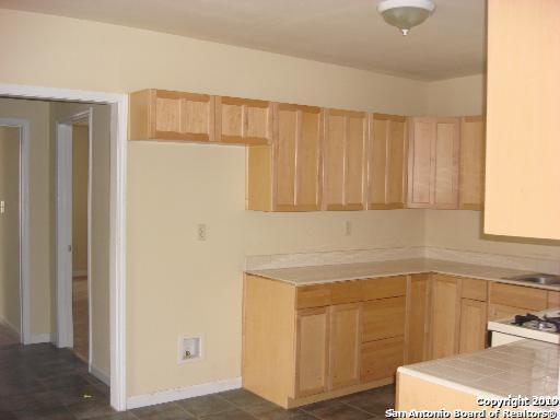 232 Cornell Ave - Photo 1