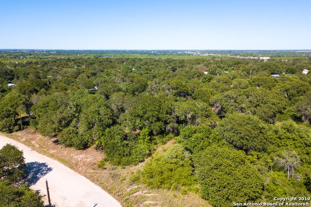 811 County Road 6851 - Photo 1