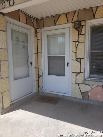 342 Topeka Blvd - Photo 1