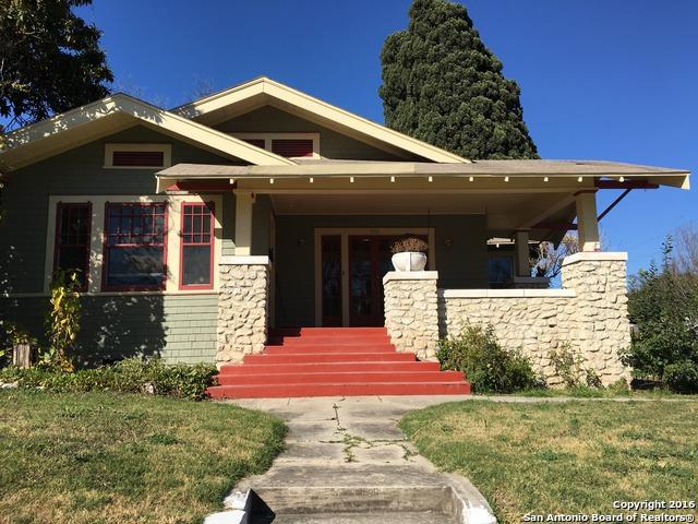 805 Woodlawn Ave - Photo 1