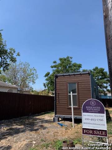 2415 Poplar St - Photo 1