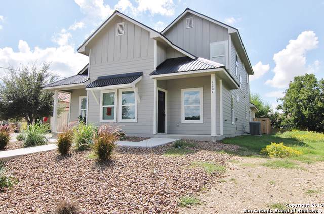1005 Mission Dr - Photo 1