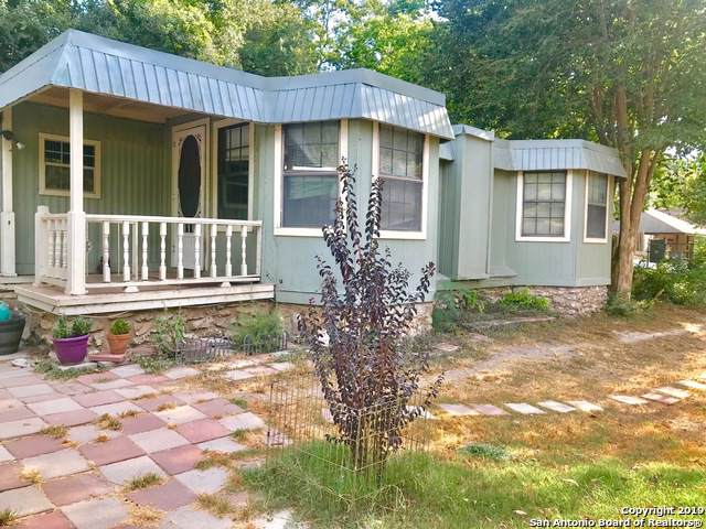 318 River Bend Dr - Photo 1