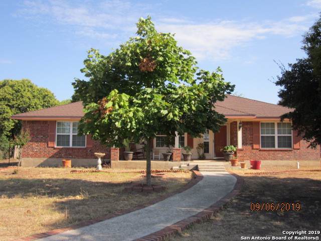 516 Altgelt St - Photo 1