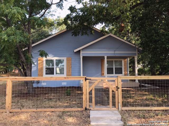125 Hedges St - Photo 1