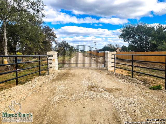 24660 Campbellton Rd - Photo 1