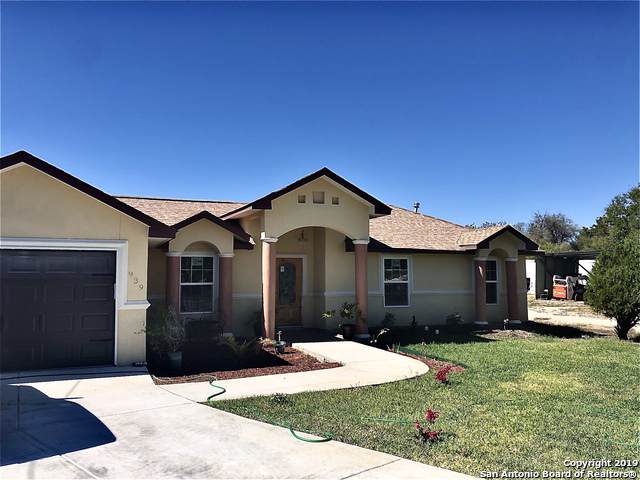 939 Rockwell Blvd - Photo 1