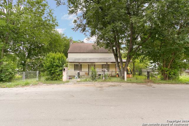 1910 Catalina Ave - Photo 1
